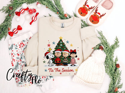 Faux Crochet Snoop & friends christmas Sweatshirt - Unisex Fabric - Ideal for Holiday Fashion - True to Size Fit - Pullover Womenswear Garment