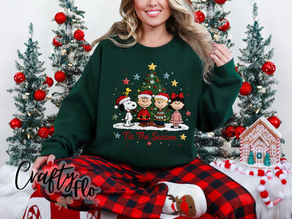 Faux Crochet Snoop & friends christmas Sweatshirt - Unisex Fabric - Ideal for Holiday Fashion - True to Size Fit - Pullover Womenswear Garment