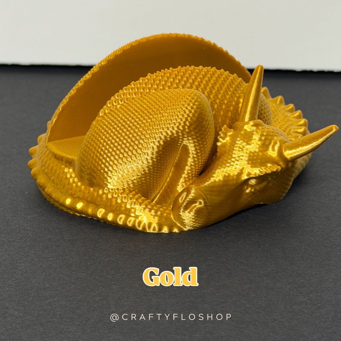 3D Printed Sleeping Dragon Phone Stand – Silk PLA Desk Accessory